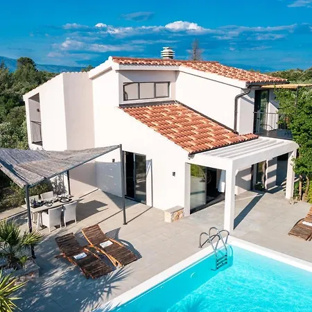 Mai's Villa