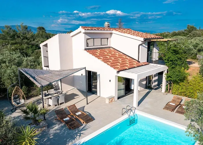 Mai's Villa